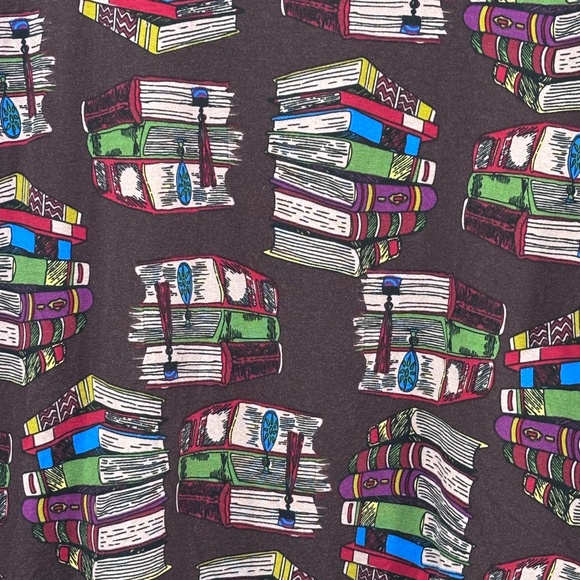 NWT LuLaRoe Irma tunic hi low hem book pattern very oversized XXS - Picture 3 of 13